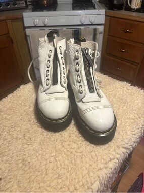 Dr martens Sinclair platform boot